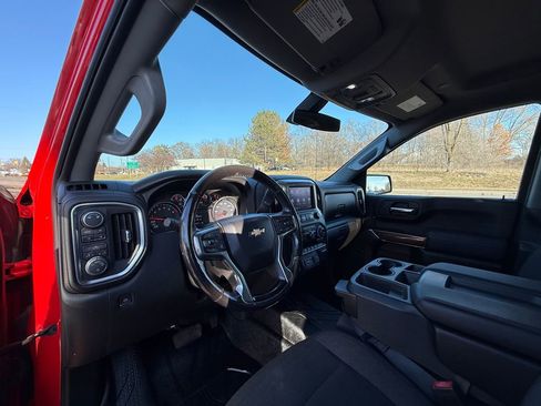 Certified 2019 Chevrolet Silverado 1500 LT w/ All-Star Edition image 17