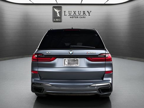 Used 2021 BMW X7 M50i image 7