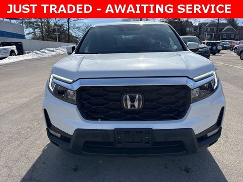 Used 2023 Honda Passport EX-L image 2