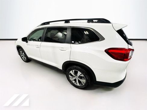 Used 2025 Subaru Ascent Premium image 7