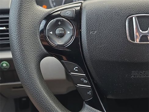 Used 2017 Honda Accord LX image 21