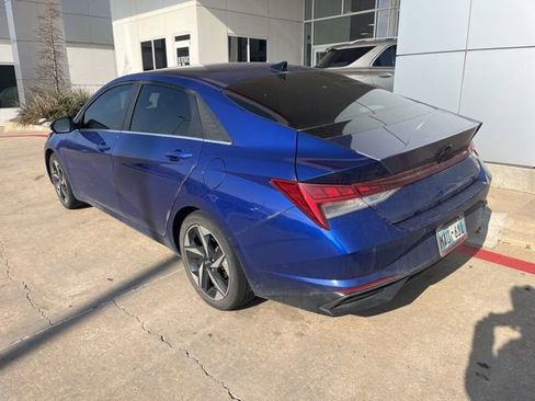 Used 2023 Hyundai Elantra Limited image 6