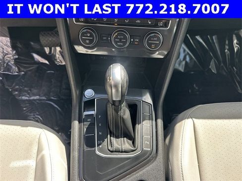Certified 2021 Volkswagen Tiguan SEL image 45
