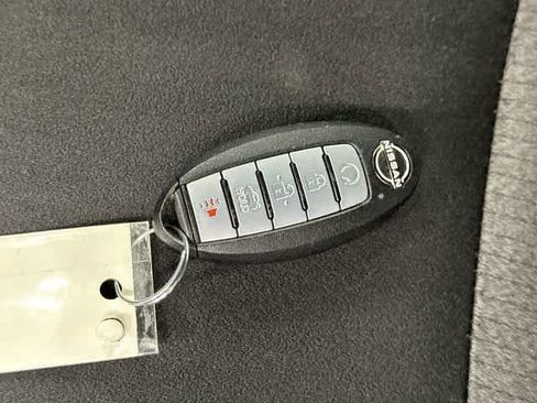 Used 2025 Nissan Altima 2.5 SV image 32