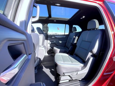 New 2026 GMC Acadia AT4 w/ Luxury Package image 19