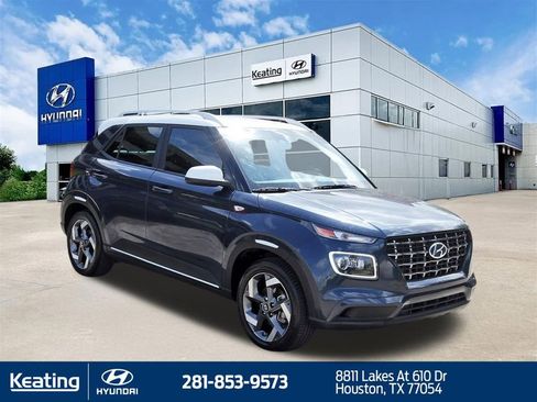 Used 2024 Hyundai Venue Limited FWD image 3