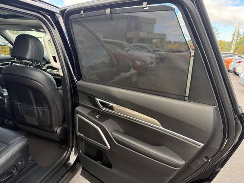 Used 2022 Kia Telluride EX w/ EX Premium Package image 10