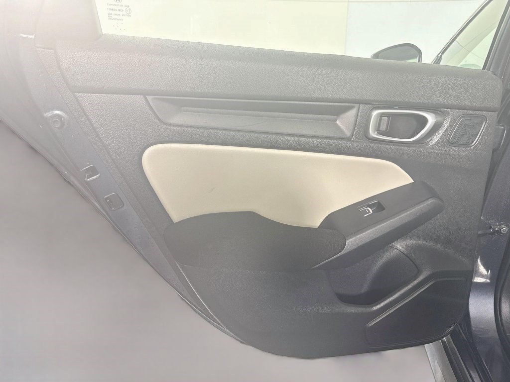 Used 2023 Honda Civic LX image 25