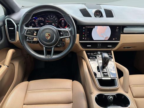 Certified 2023 Porsche Cayenne Platinum Edition AWD/4WD image 29