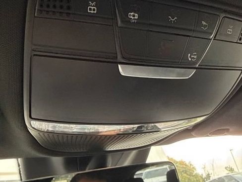 Used 2022 Mercedes-Benz GLC 300 image 5