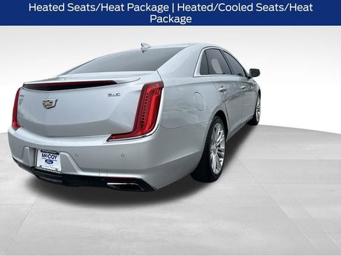 Used 2018 Cadillac XTS Luxury image 5