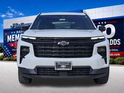 New 2026 Chevrolet Traverse LT w/ Midnight/Sport Edition AWD/4WD image 6