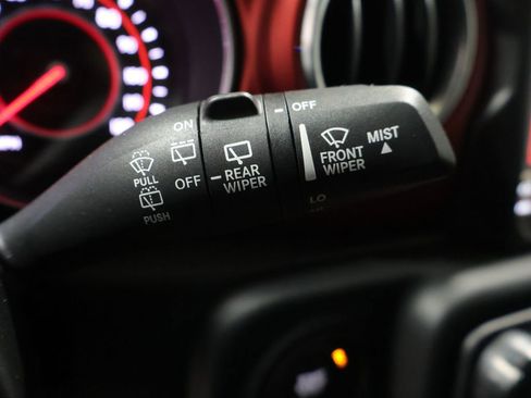 Certified 2022 Jeep Wrangler Rubicon w/ Cold Weather Group image 39