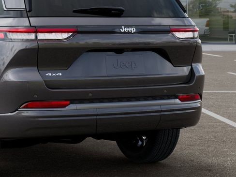 New 2026 Jeep Grand Cherokee Limited AWD/4WD image 14
