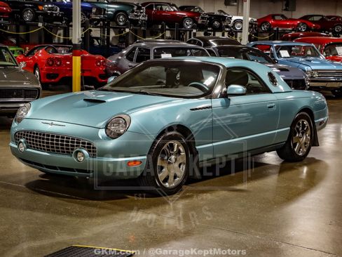 Used 2002 Ford Thunderbird Deluxe image 34