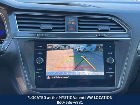 Certified 2023 Volkswagen Tiguan SE w/ Panoramic Sunroof Package image 37
