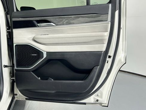 Used 2022 Jeep Wagoneer Series III image 12