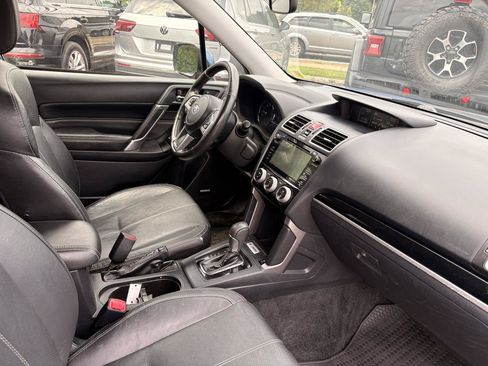 Used 2017 Subaru Forester 2.5i Touring AWD/4WD image 24