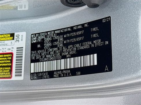 Used 2021 Toyota Sienna XLE w/ XLE Plus Package image 34