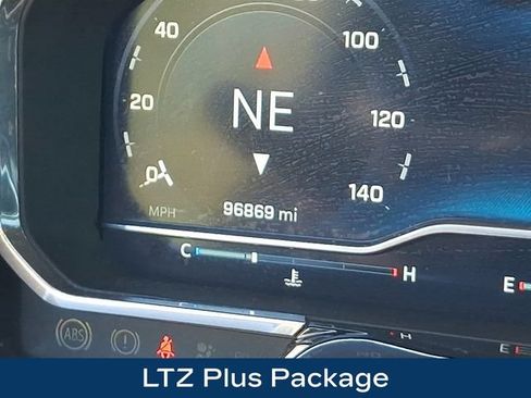 Used 2022 Chevrolet Silverado 1500 LTZ w/ LTZ Convenience Package II AWD/4WD image 6