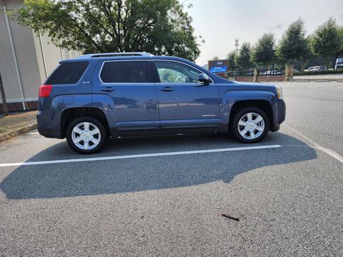 Used 2011 GMC Terrain SLE FWD image 17