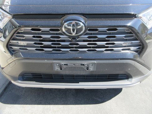 Used 2019 Toyota RAV4 Limited w/ Advanced Technology Package AWD/4WD image 14