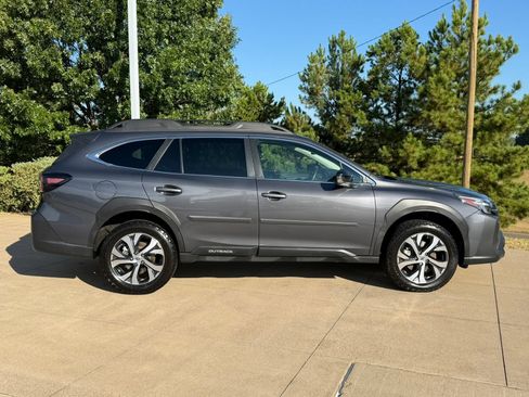 Used 2024 Subaru Outback Limited AWD/4WD image 7