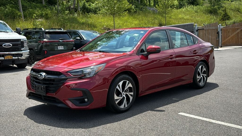 Used 2025 Subaru Legacy Premium AWD/4WD image 3