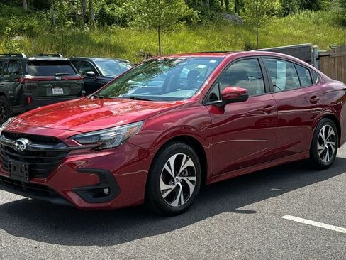 Certified 2025 Subaru Legacy Premium AWD/4WD image 3