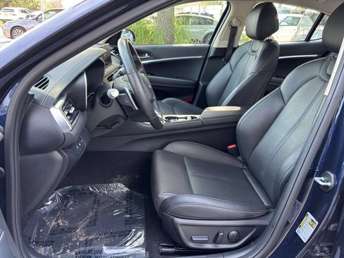 Used 2026 Genesis G70 2.5T RWD image 29