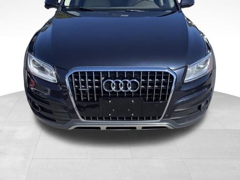 Used 2017 Audi Q5 2.0T Premium Plus w/ Technology Package AWD/4WD image 2
