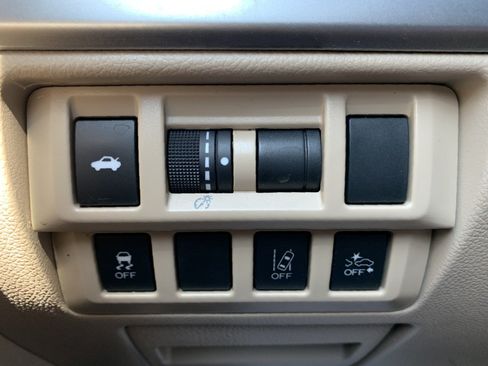 Used 2019 Subaru Legacy 2.5i Premium AWD/4WD image 12