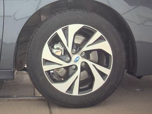 Used 2025 Subaru Legacy Premium image 10