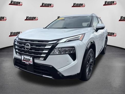 Certified 2024 Nissan Rogue Platinum AWD/4WD image 1