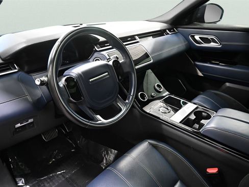 Used 2019 Land Rover Range Rover Velar R-Dynamic SE AWD/4WD image 10