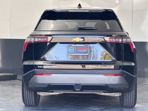 Used 2025 Chevrolet Equinox LT image 4
