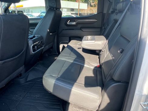 Used 2022 GMC Sierra 1500 SLT w/ SLT Premium Plus Package AWD/4WD image 28