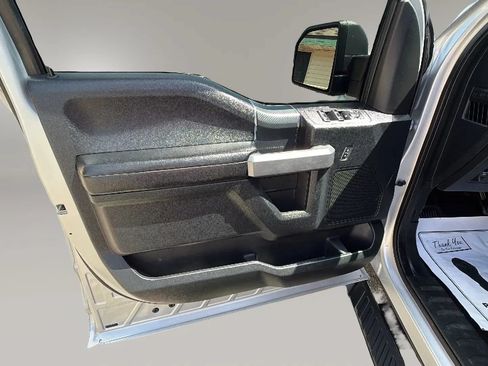 Used 2018 Ford F150 XLT w/ Equipment Group 302A Luxury AWD/4WD image 20
