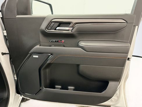 Used 2025 GMC Sierra 1500 AT4 image 33