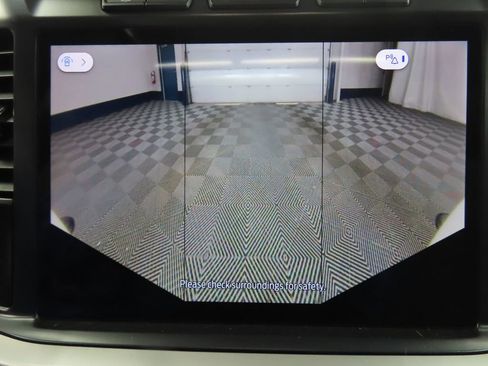 Used 2023 Ford F250 XLT w/ Black Appearance Package image 15