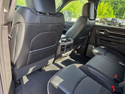 New 2026 RAM 3500 Laramie AWD/4WD image 24