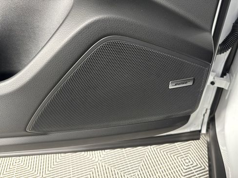 Certified 2025 Porsche Cayenne S image 15