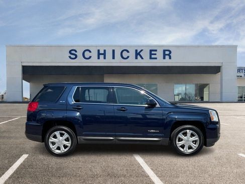 Used 2017 GMC Terrain SLE FWD image 2