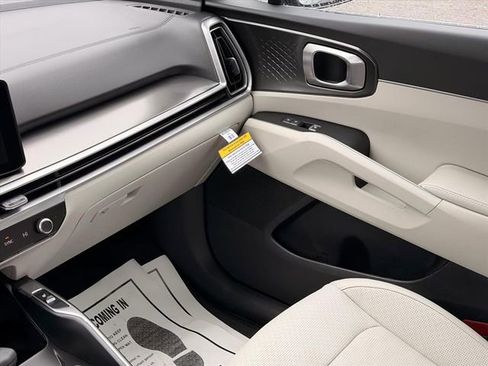 New 2026 Kia Sorento S AWD/4WD image 13