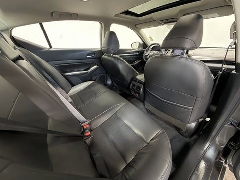 Used 2022 Nissan Altima 2.5 SL image 12