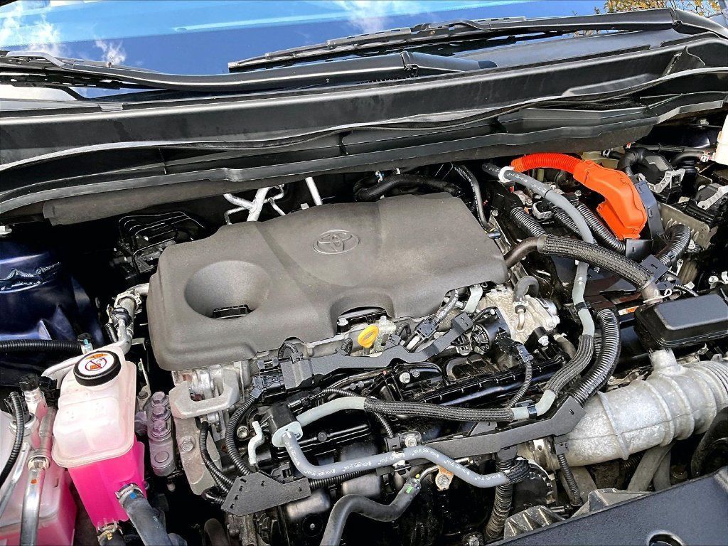 Used 2022 Toyota Sienna XLE w/ XLE Plus Package AWD/4WD image 36