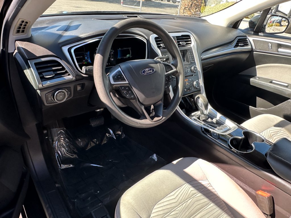 Used 2016 Ford Fusion S FWD image 22