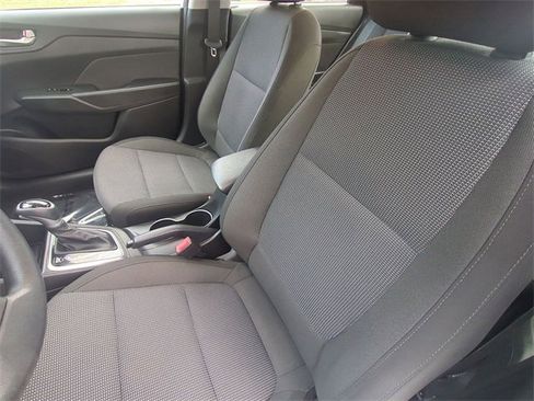 Used 2021 Hyundai Accent SEL image 27