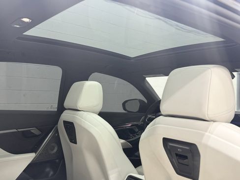 Used 2025 BMW i5 xDrive40 w/ M Sport Package image 51
