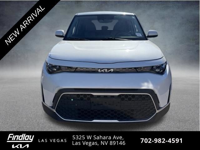Certified 2023 Kia Soul LX FWD image 2